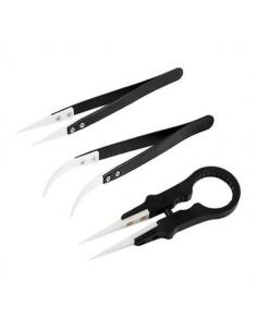Ceramic-tipped tweezers for electronic cigarettes.