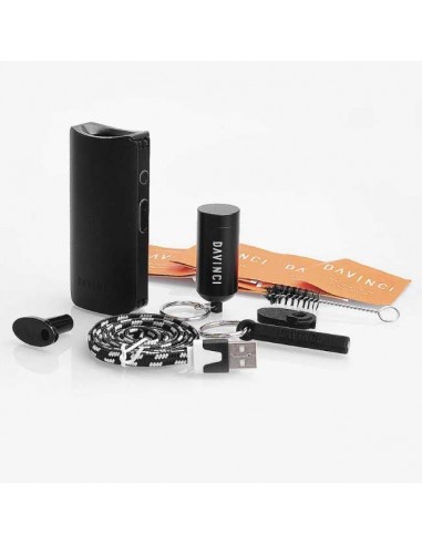 IQ Kit DaVinci is a robotic kit designed to introduce children to the world of robotics and programming. With this kit, children
